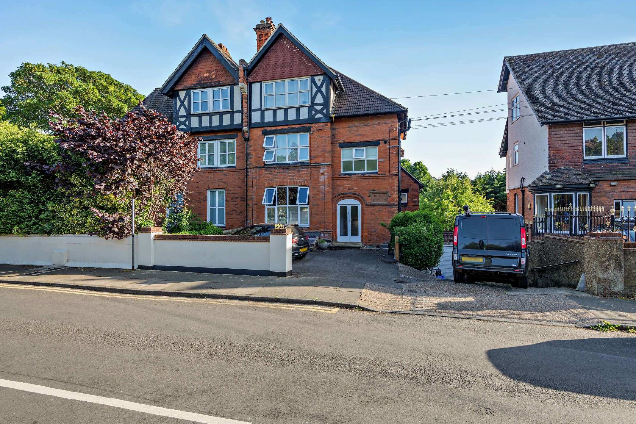 Castle Avenue, Dover