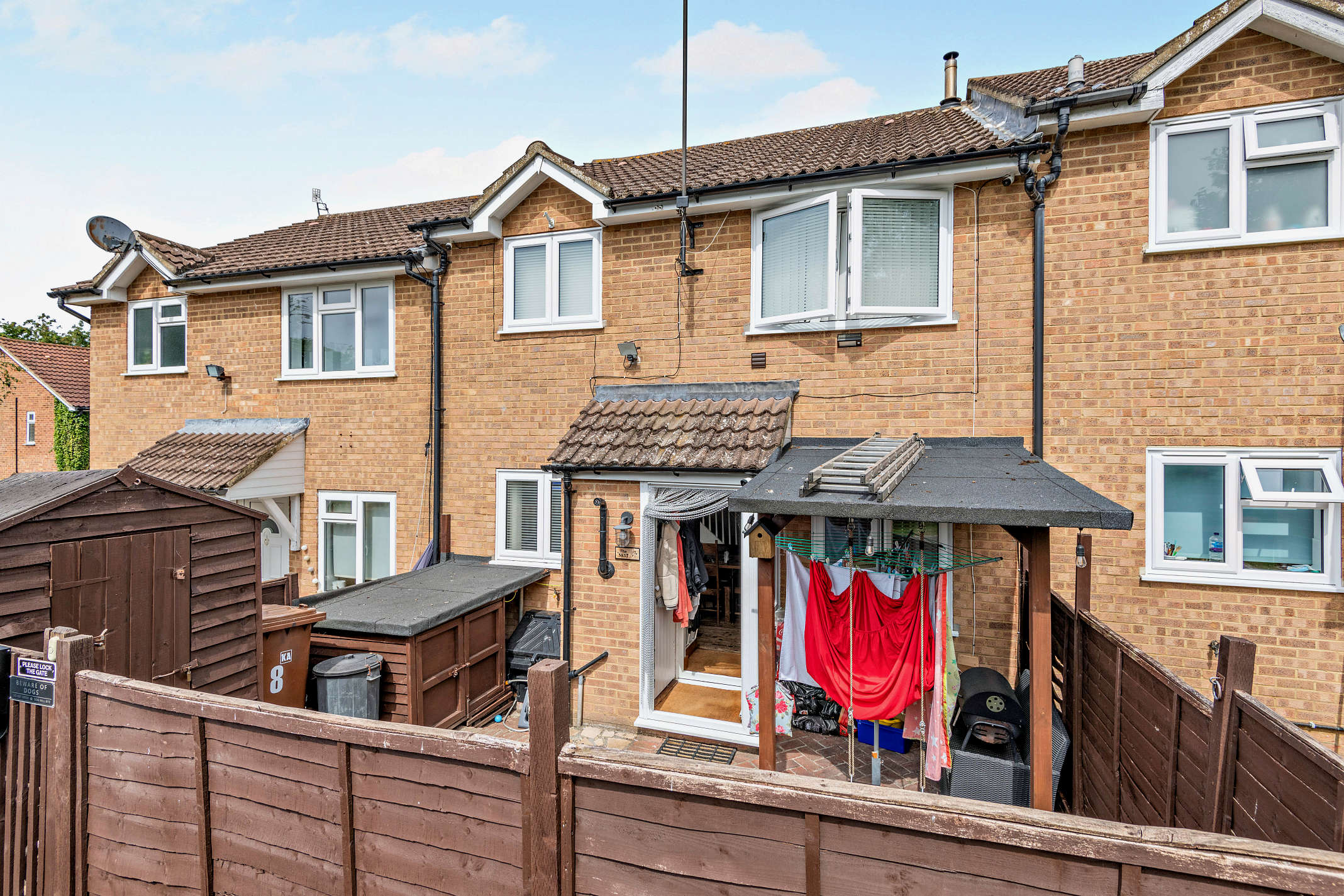 Rowan Lea — photo 1 of 9
